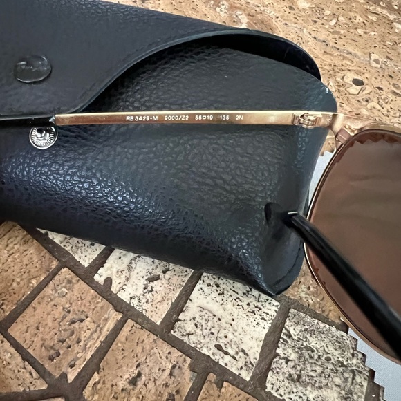 Ray-Ban women’s sunglasses - Picture 4 of 7